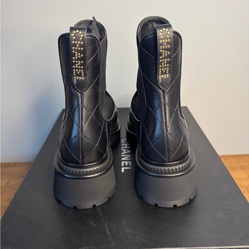 Authentic CHANEL Black Chelsea Ankle Boots with Calfskin Leather - Picture 3 of 10